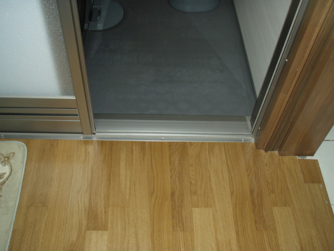 浴室入口の段差なし